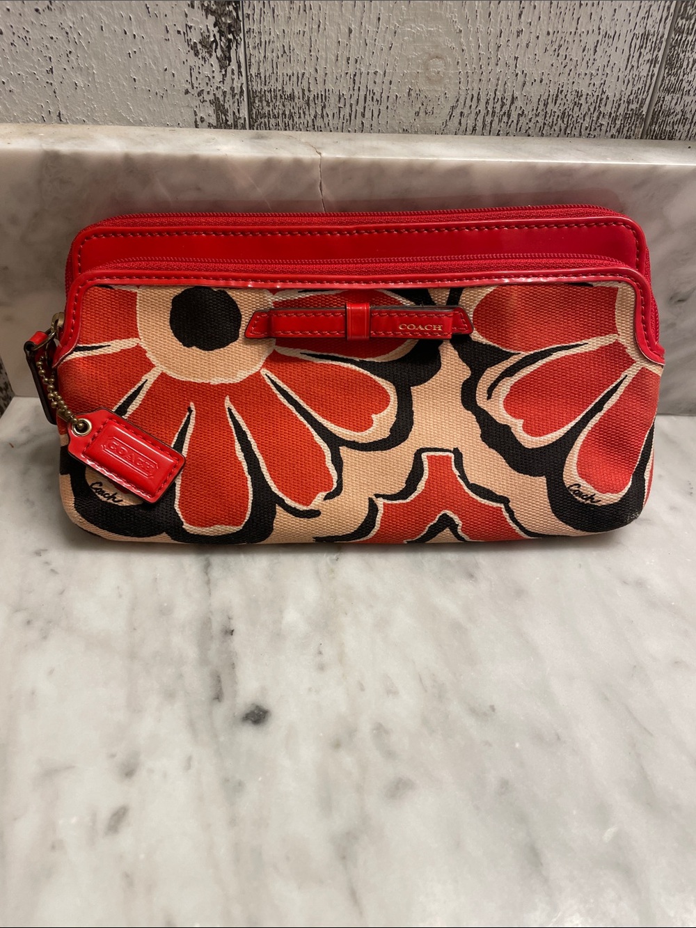 Coach Red Floral poppy Canvas Wallet/wristlet with Beige Background